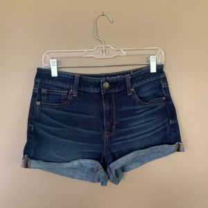 AEO Hi-rise shortie size 10 rolled hem